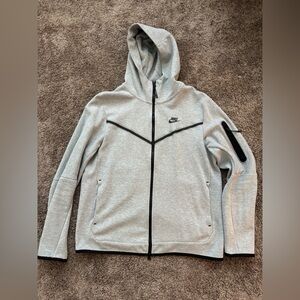 Men Nike Tech Gray Fleece